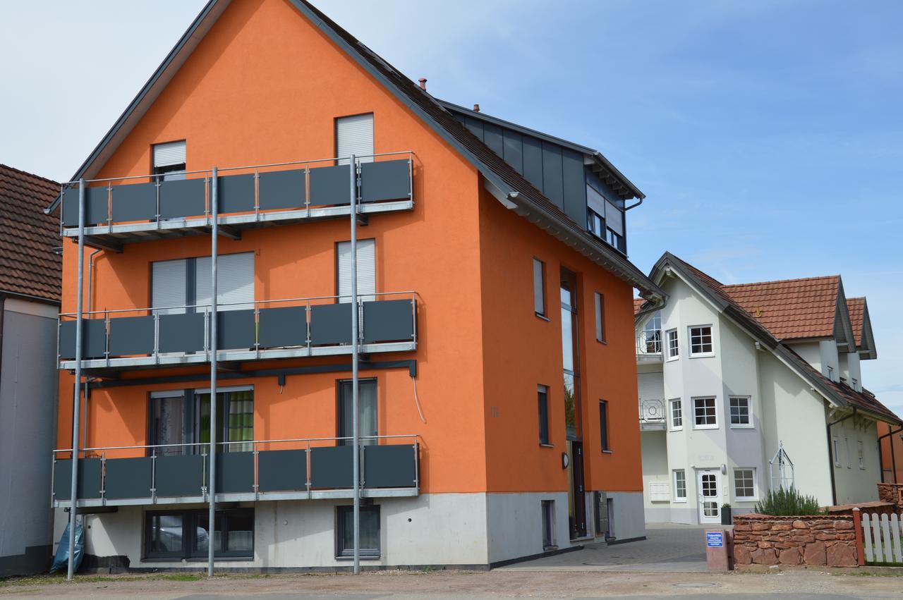 Ferienwohnung Am Brunnen (Nähe Europapark) Rheinhausen