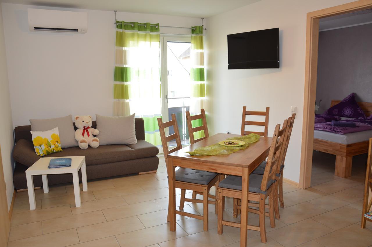Ferienwohnung Am Brunnen (Nähe Europapark) Apartment *